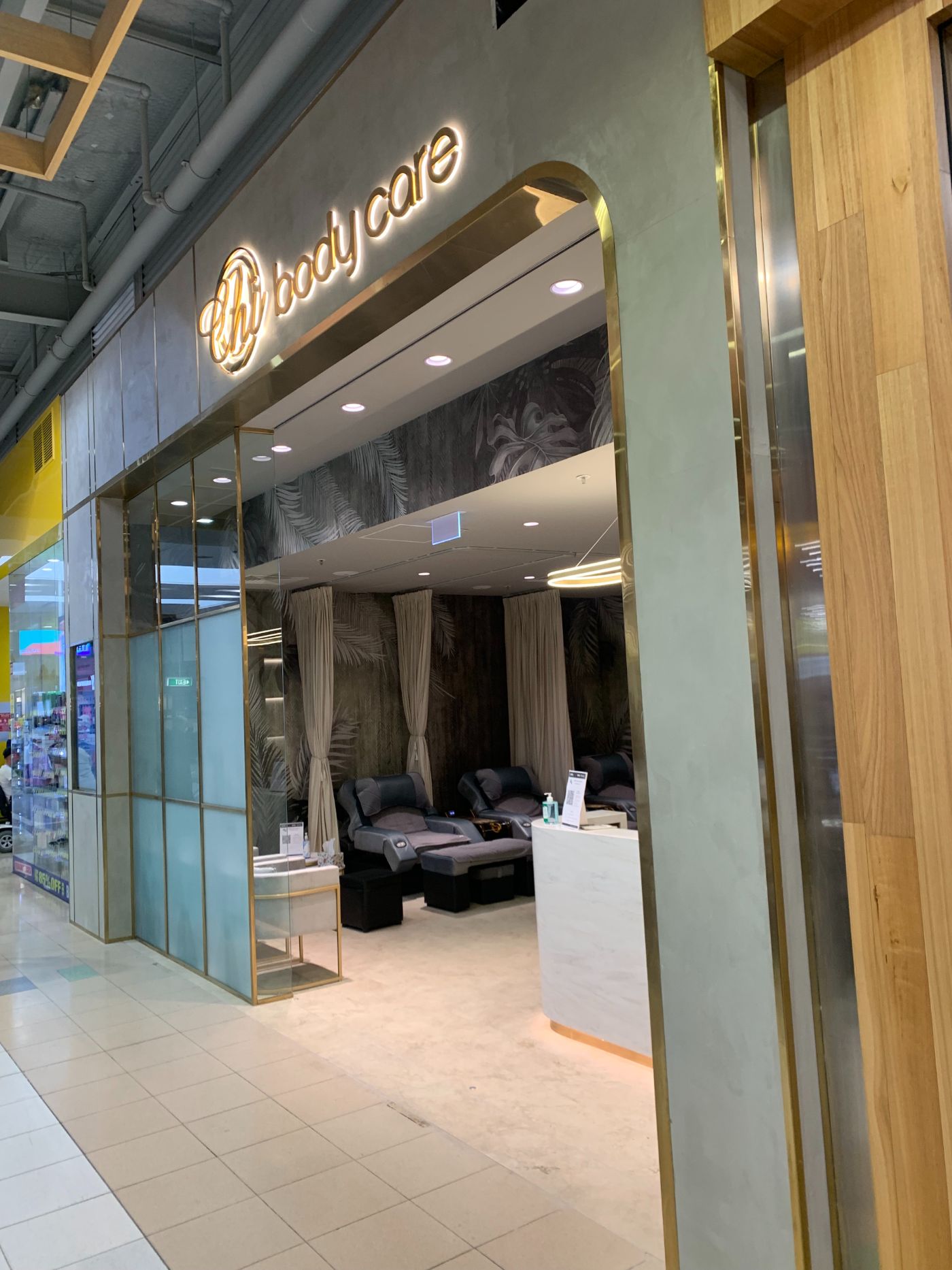 CHI WALLPAPER 05.JPEG