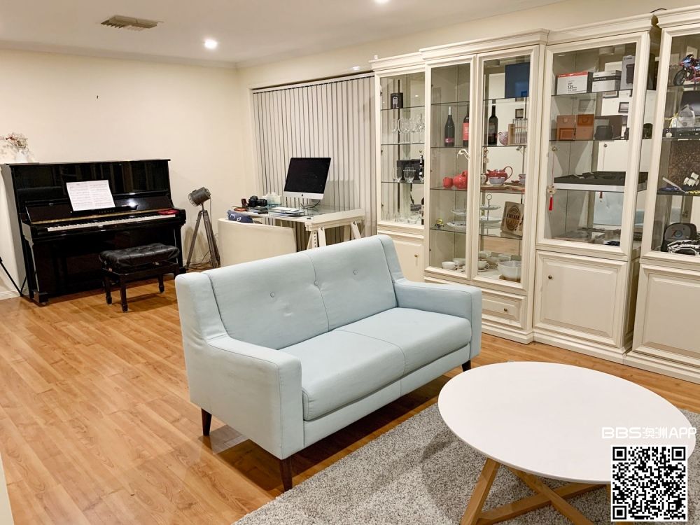 Lounge.jpg