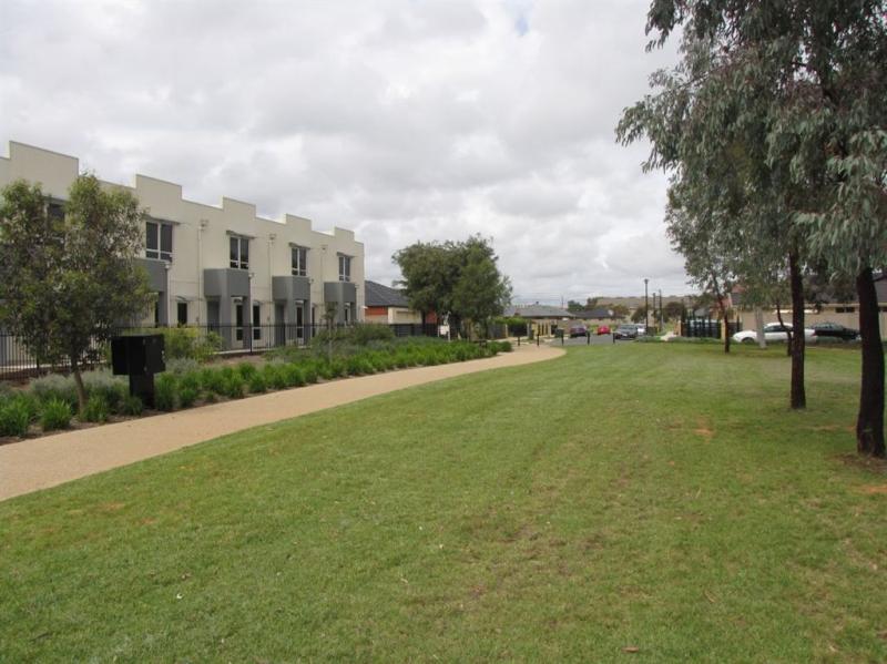 18-20-Clare-Street-Athol-Park-SA-5012-Real-Estate-photo-3-large-3221069.jpg