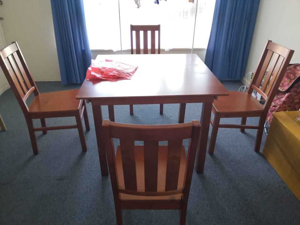 dining table and chairs.jpg
