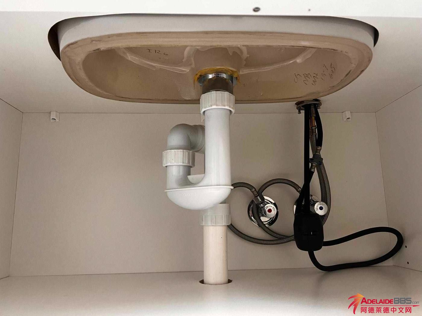 Caroma bathroon ܶմϴϴ-1.jpg